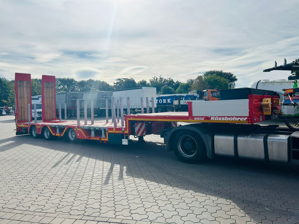 Kässbohrer KSLA RJ Mega Jumbo Tieflader mit Radmulden tele - Semi-reboque baixa: foto 4 Kässbohrer KSLA RJ Mega Jumbo Tieflader mit Radmulden tele - Semi-reboque baixa: foto 4