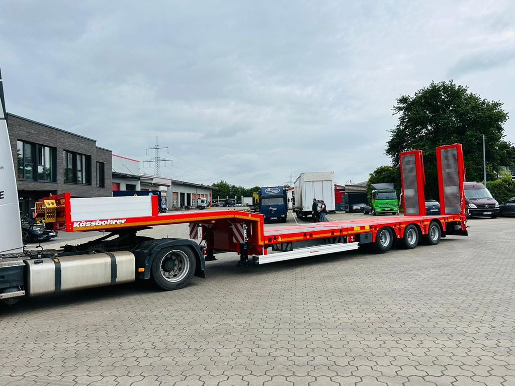 Kässbohrer SLS.HS Tieflader mit hydr. Schwanenhals - Semi-reboque baixa: foto 3 Kässbohrer SLS.HS Tieflader mit hydr. Schwanenhals - Semi-reboque baixa: foto 3