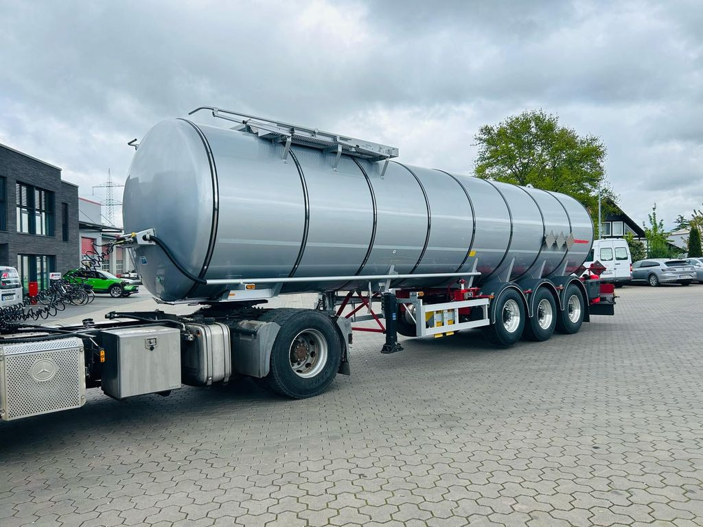 Kässbohrer STS.SS Edelstahl Tankauflieger Bitumen 32m³ - Semi-reboque cisterna: foto 3 Kässbohrer STS.SS Edelstahl Tankauflieger Bitumen 32m³ - Semi-reboque cisterna: foto 3