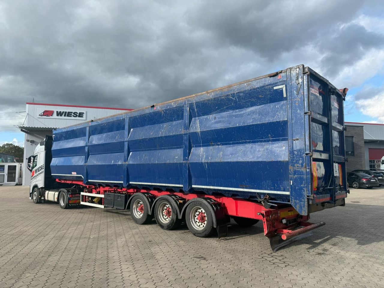 Kempf SKM 35/3 Großraummulde für Schrott 85m³ - Semi-reboque basculante: foto 4 Kempf SKM 35/3 Großraummulde für Schrott 85m³ - Semi-reboque basculante: foto 4