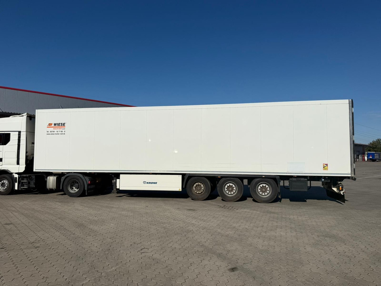Krone SDR 27 Tiefkühl Auflieger Doppelstock Carrier - Semi-reboque furgão: foto 3 Krone SDR 27 Tiefkühl Auflieger Doppelstock Carrier - Semi-reboque furgão: foto 3