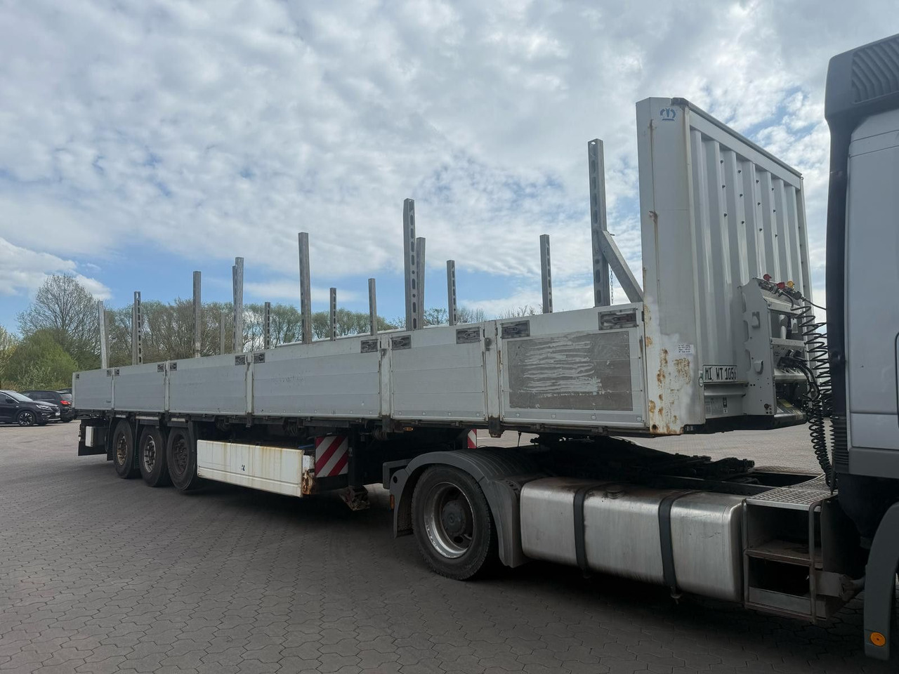 Krone Stahlmattenauflieger mit Bordwände - TÜV Neu - Semi-reboque plataforma/ Caixa aberta: foto 4 Krone Stahlmattenauflieger mit Bordwände - TÜV Neu - Semi-reboque plataforma/ Caixa aberta: foto 4