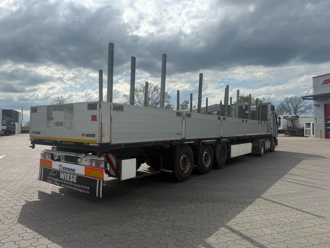 Krone Stahlmattenauflieger mit Bordwände - TÜV Neu - Semi-reboque plataforma/ Caixa aberta: foto 5 Krone Stahlmattenauflieger mit Bordwände - TÜV Neu - Semi-reboque plataforma/ Caixa aberta: foto 5
