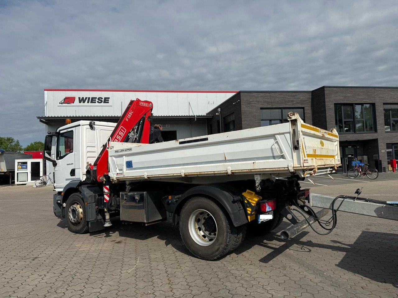 MAN TGM 18.320 4x2 BB mit Fassi F135 Kipper Kran - Camião basculante, Camião grua: foto 4 MAN TGM 18.320 4x2 BB mit Fassi F135 Kipper Kran - Camião basculante, Camião grua: foto 4