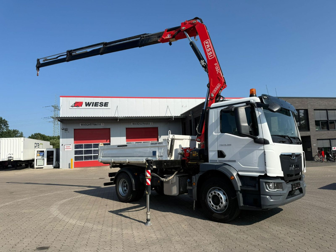 MAN TGM 18.320 4x2 BB mit Fassi F135 Kipper Kran - Camião basculante, Camião grua: foto 1 MAN TGM 18.320 4x2 BB mit Fassi F135 Kipper Kran - Camião basculante, Camião grua: foto 1