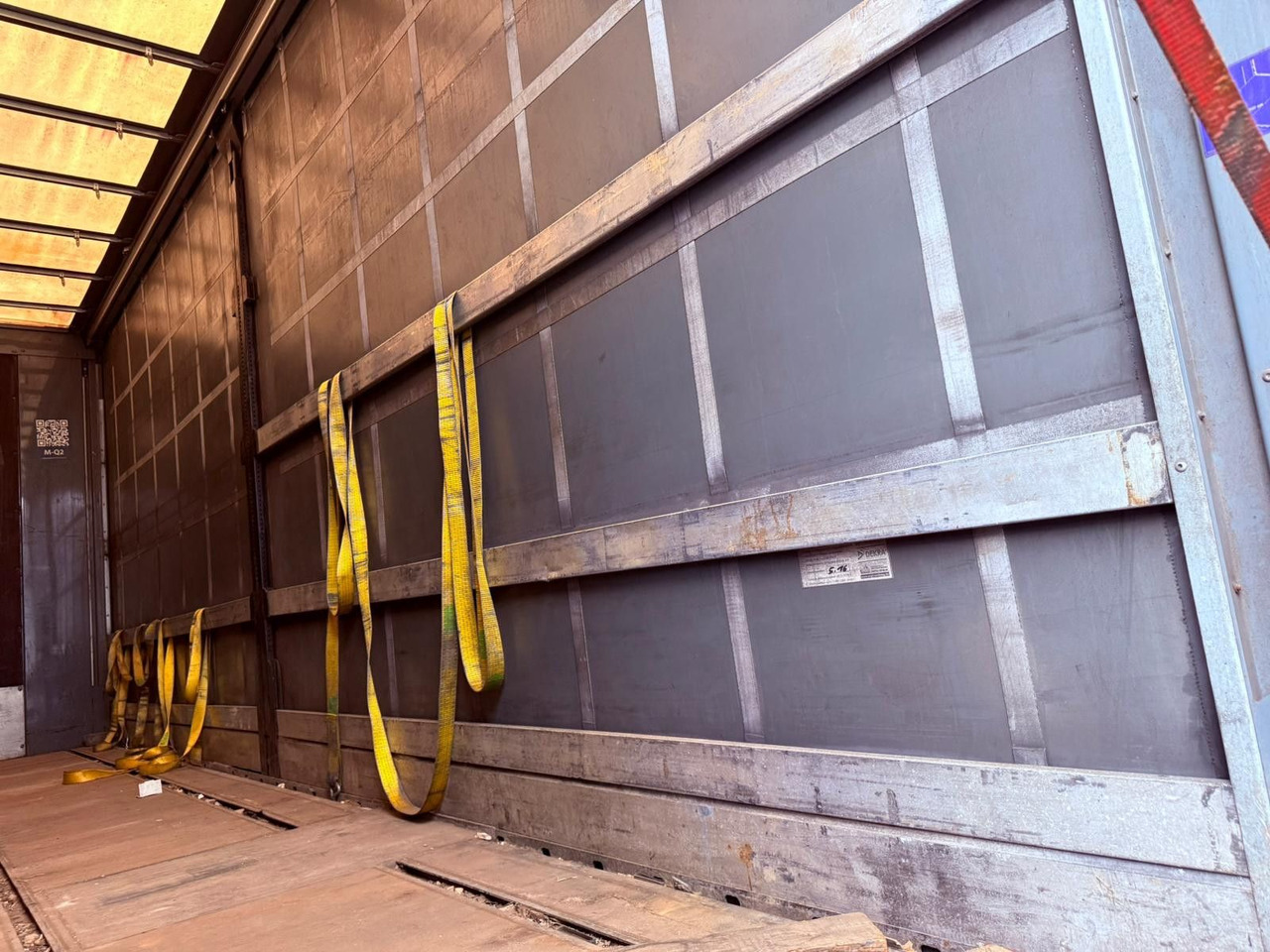 Camião de lona MAN TGX 18.440 LL Volumen LKW mit Staplerhalterung MAN TGX 18.440 LL Volumen LKW mit Staplerhalterung: foto 11 Camião de lona MAN TGX 18.440 LL Volumen LKW mit Staplerhalterung MAN TGX 18.440 LL Volumen LKW mit Staplerhalterung: foto 11