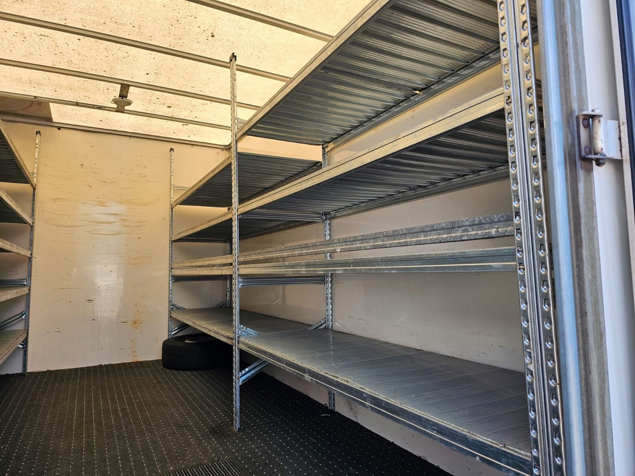 Carrinha de contentor Mercedes-Benz Sprinter mit Kofferaufbau: foto 9