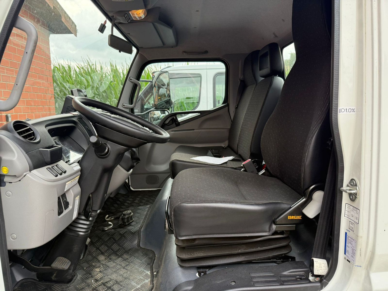Mitsubishi Fuso Canter 7C18 Arbeitsbühnentransporter - Caminhão reboque: foto 2 Mitsubishi Fuso Canter 7C18 Arbeitsbühnentransporter - Caminhão reboque: foto 2