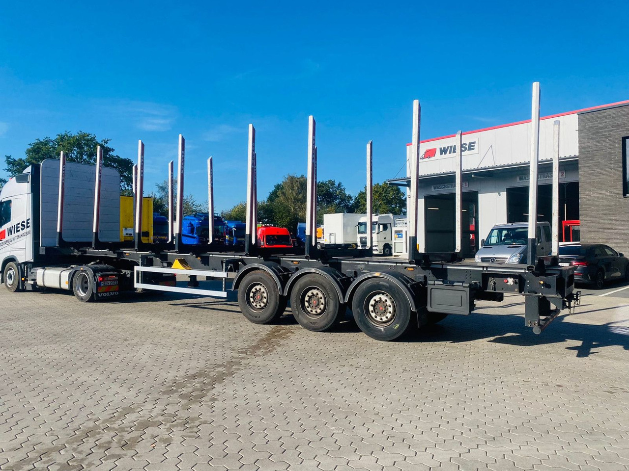PAVIC Holzauflieger mit Schemel und Rungen - Semi-reboque transporte de madeira: foto 4 PAVIC Holzauflieger mit Schemel und Rungen - Semi-reboque transporte de madeira: foto 4