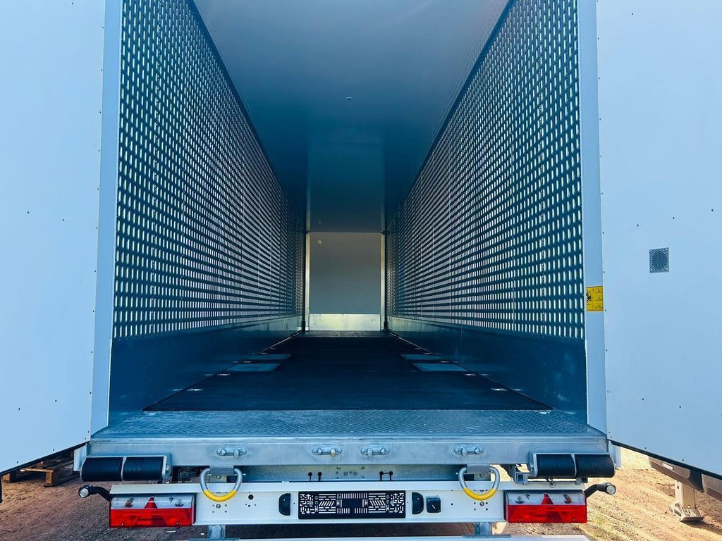 Semi-reboque furgão novo Talson 2-Achs Mega Kofferauflieger  Event Trucking: foto 6