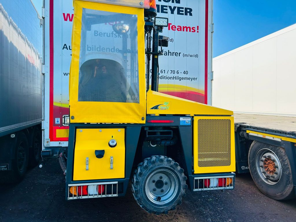 Terberg Kinglifter TKL-S-3x3 1.500 kg - Empilhador montado em camião: foto 2 Terberg Kinglifter TKL-S-3x3 1.500 kg - Empilhador montado em camião: foto 2
