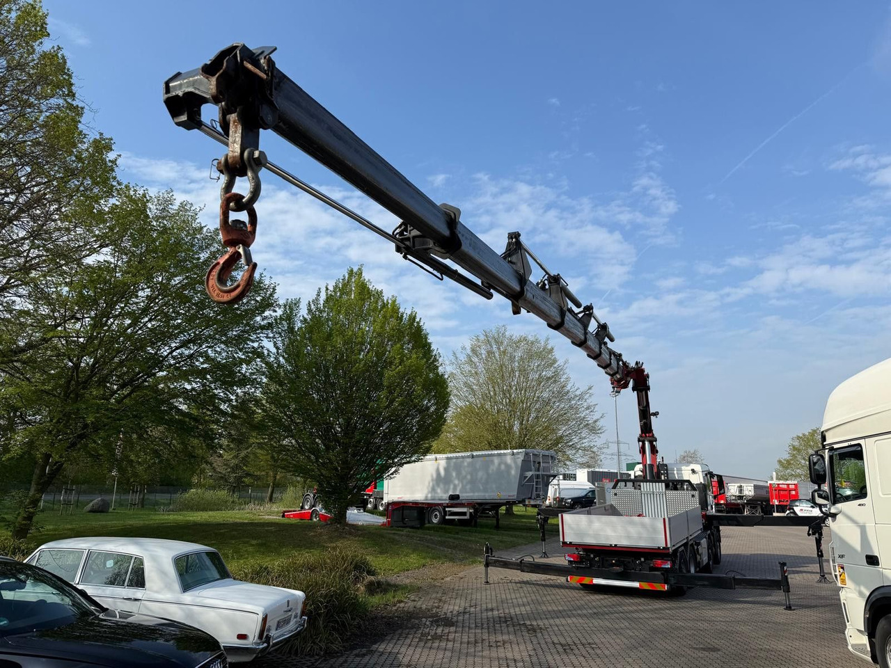 MAN 35.520 8x4 Fassi F800 RA2.28 OHNE ABSTÜTZÜBERWA. - Tractor: foto 4 MAN 35.520 8x4 Fassi F800 RA2.28 OHNE ABSTÜTZÜBERWA. - Tractor: foto 4
