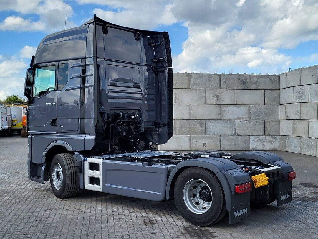 MAN TGX 18.520 GX 4x2 BL SA Euro 6 Sofort Verfügbar - Tractor: foto 3 MAN TGX 18.520 GX 4x2 BL SA Euro 6 Sofort Verfügbar - Tractor: foto 3