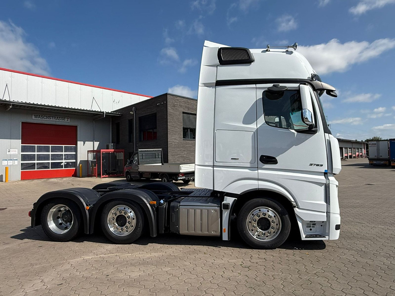 Mercedes-Benz Actros 2753 GigaSpace L 6x2 Lowliner TrendLine - Tractor: foto 3 Mercedes-Benz Actros 2753 GigaSpace L 6x2 Lowliner TrendLine - Tractor: foto 3