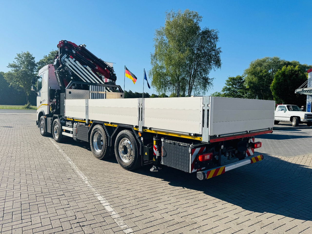 Volvo FH 500 8x2 mit F710RA.2.27 L426 und V20 Winde - Camião de caixa aberta/ Plataforma, Camião grua: foto 5 Volvo FH 500 8x2 mit F710RA.2.27 L426 und V20 Winde - Camião de caixa aberta/ Plataforma, Camião grua: foto 5