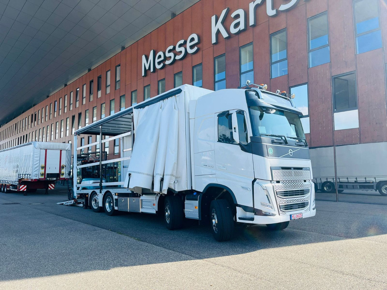 Volvo FH 500 Gabelstaplertransporter LBW 9t Dhollandia - Camião de lona: foto 3 Volvo FH 500 Gabelstaplertransporter LBW 9t Dhollandia - Camião de lona: foto 3