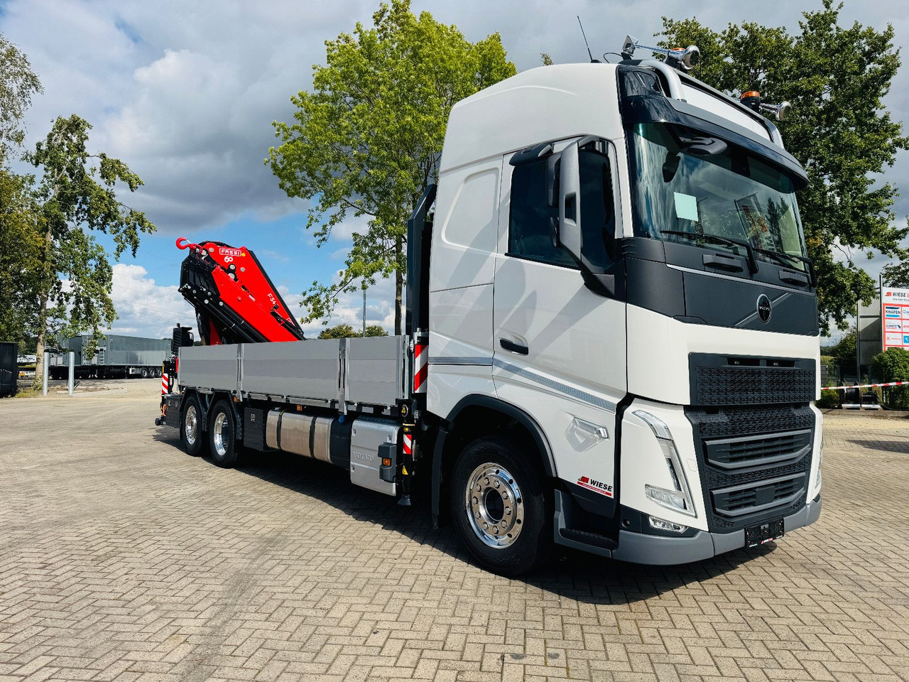 Volvo FH 540 6x2 Container Fassi F545 Heck - Camião de caixa aberta/ Plataforma, Camião grua: foto 1 Volvo FH 540 6x2 Container Fassi F545 Heck - Camião de caixa aberta/ Plataforma, Camião grua: foto 1