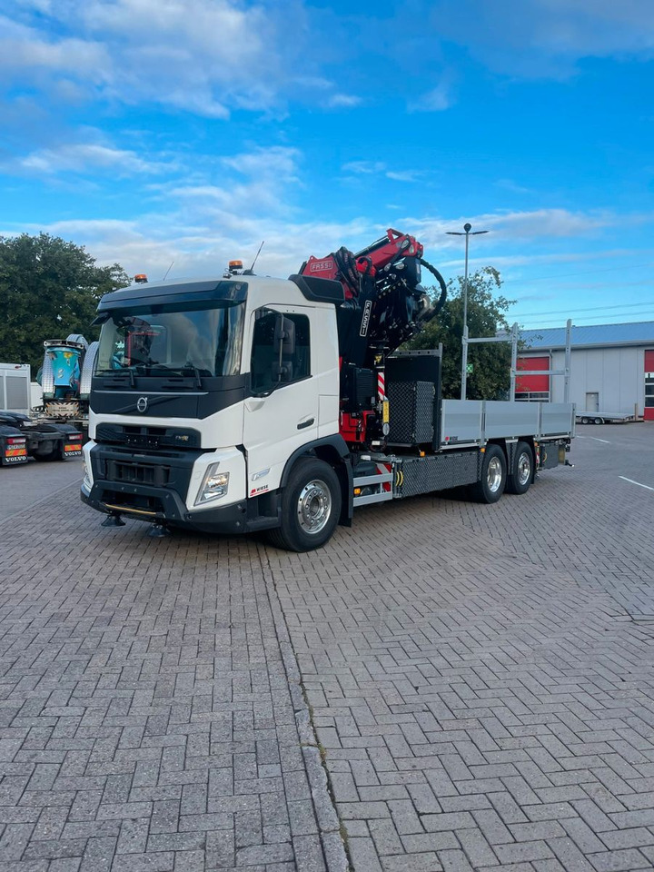 Volvo FMX 500 FASSI Ladekran F545 JIB & Winde Sofort - Camião de caixa aberta/ Plataforma, Camião grua: foto 2 Volvo FMX 500 FASSI Ladekran F545 JIB & Winde Sofort - Camião de caixa aberta/ Plataforma, Camião grua: foto 2