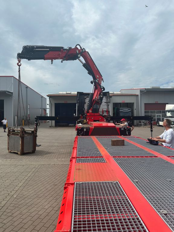 Wiese Stufensattel Tieflader mit Kran Fassi F545 - Semi-reboque baixa: foto 4 Wiese Stufensattel Tieflader mit Kran Fassi F545 - Semi-reboque baixa: foto 4
