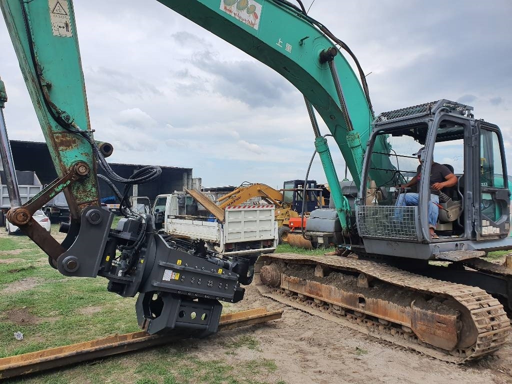 AJCE AVH30ST Vibro Hammer Sheet Pile Driver - Bate estaca, Equipamento: foto 3 AJCE AVH30ST Vibro Hammer Sheet Pile Driver - Bate estaca, Equipamento: foto 3