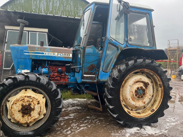 Ford 7600 - Trator: foto 2 Ford 7600 - Trator: foto 2