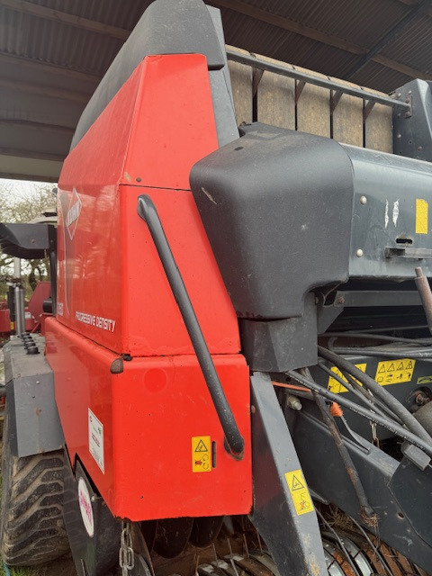 KUHN 2160 combi - Enfardadeira de fardos redondos: foto 4 KUHN 2160 combi - Enfardadeira de fardos redondos: foto 4