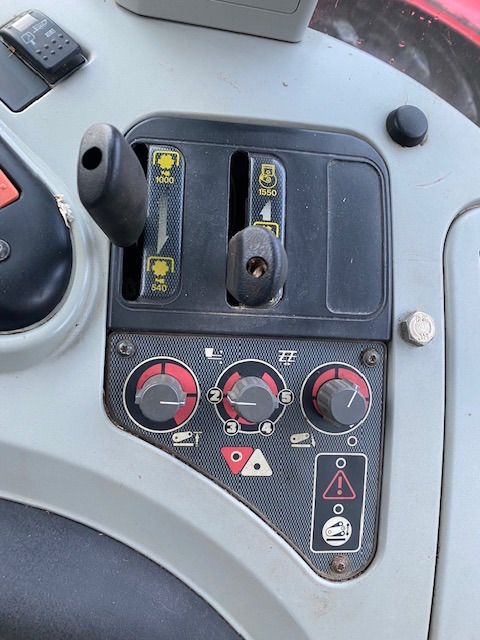 MASSEY FERGUSON 6480 DYNA 6 - Trator: foto 5 MASSEY FERGUSON 6480 DYNA 6 - Trator: foto 5