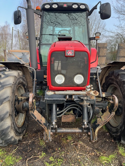 MASSEY FERGUSON 6480 DYNASHIFT - Trator: foto 3 MASSEY FERGUSON 6480 DYNASHIFT - Trator: foto 3