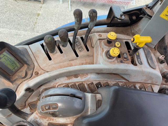 New Holland T7.200 - Trator: foto 3 New Holland T7.200 - Trator: foto 3