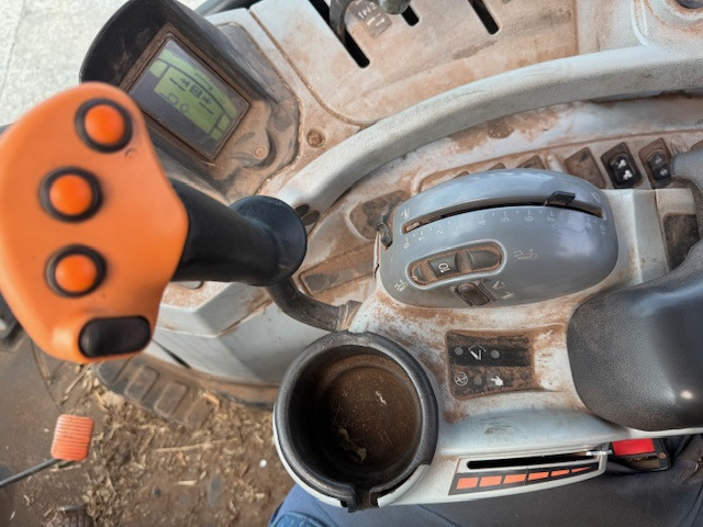 New Holland T7.200 - Trator: foto 5 New Holland T7.200 - Trator: foto 5