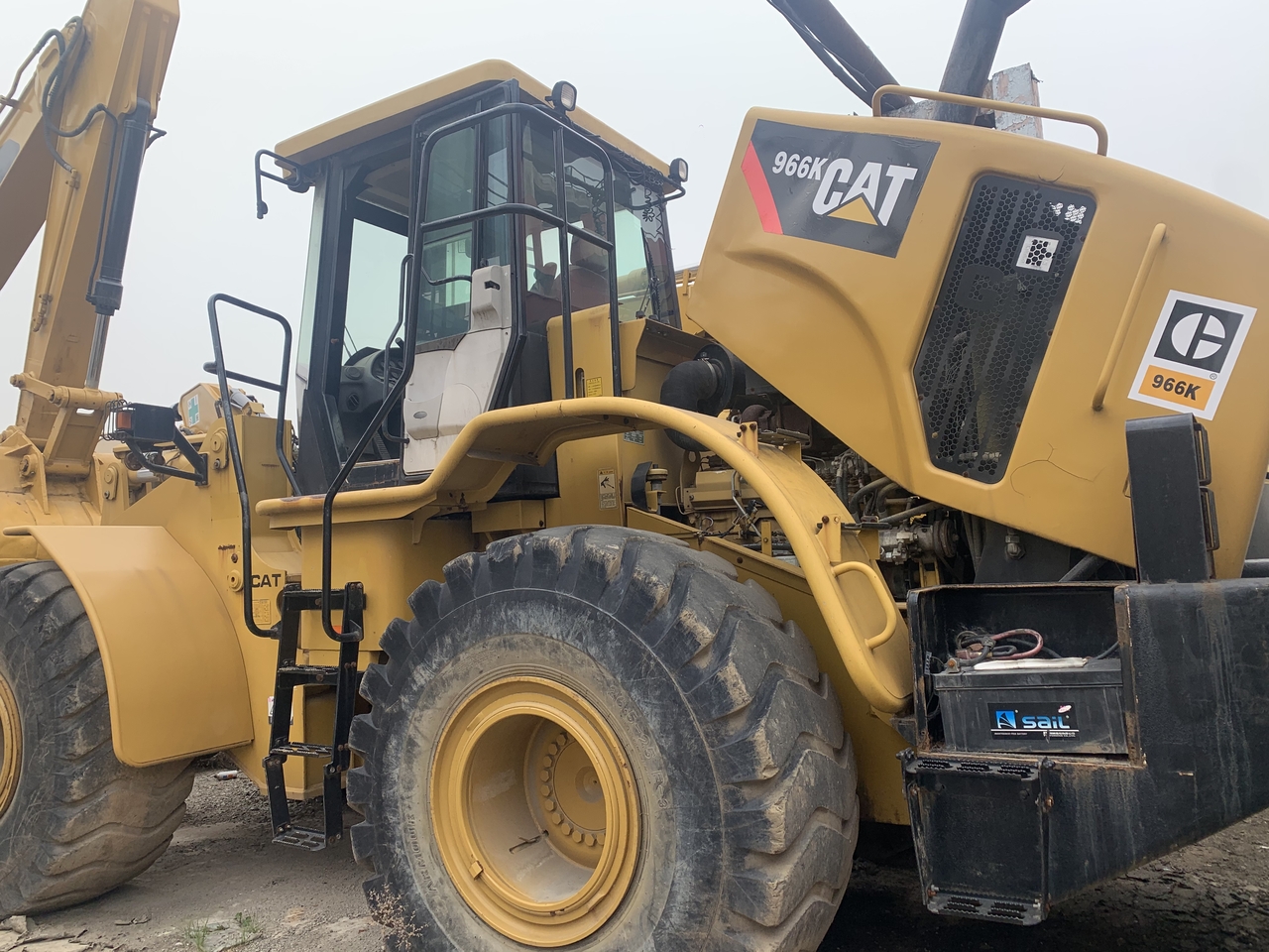 CATERPILLAR 966K - Pá carregadora de rodas: foto 2 CATERPILLAR 966K - Pá carregadora de rodas: foto 2