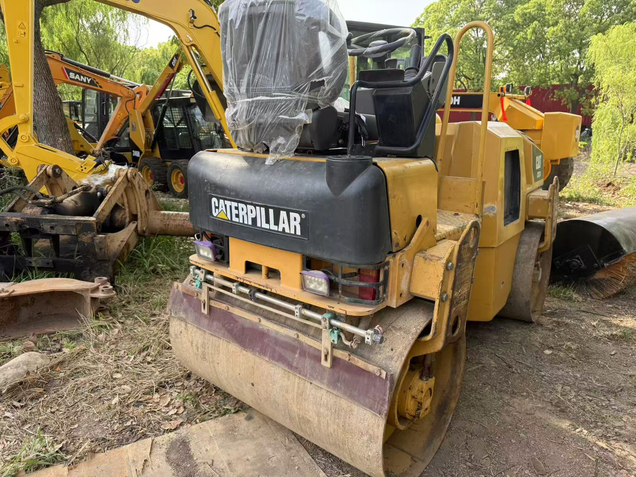 CATERPILLAR CB24B - Rolo: foto 4 CATERPILLAR CB24B - Rolo: foto 4