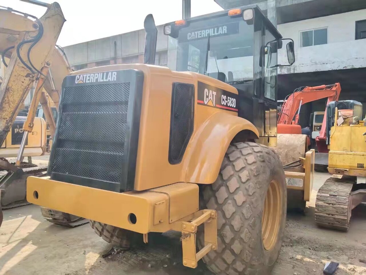 CATERPILLAR CS583D - Rolo: foto 3 CATERPILLAR CS583D - Rolo: foto 3
