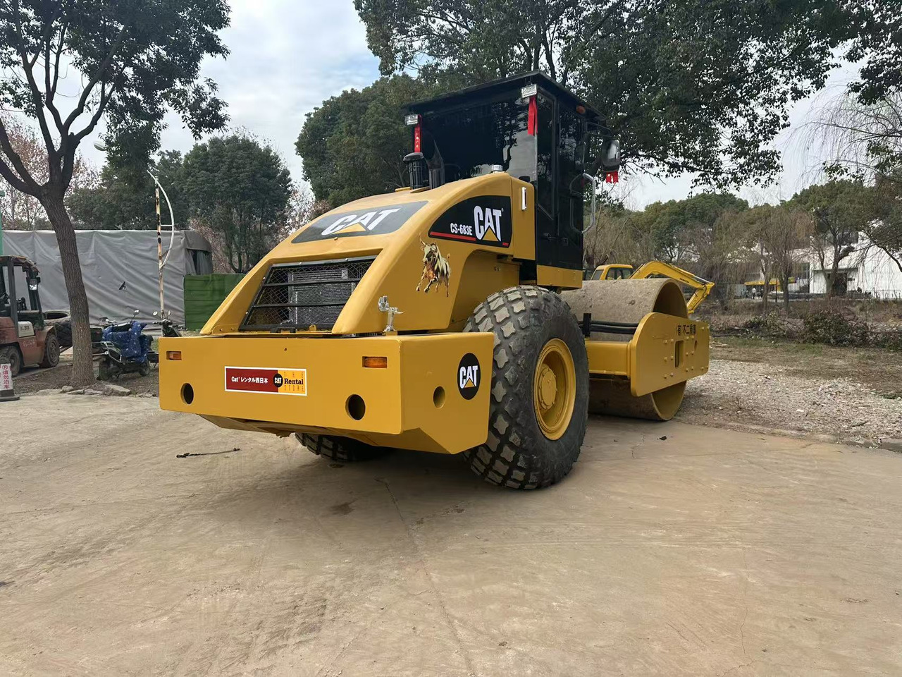 CATERPILLAR CS683E - Compactador: foto 2 CATERPILLAR CS683E - Compactador: foto 2