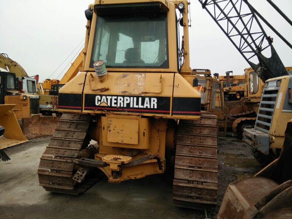 CATERPILLAR D5N - Buldôzer: foto 4 CATERPILLAR D5N - Buldôzer: foto 4
