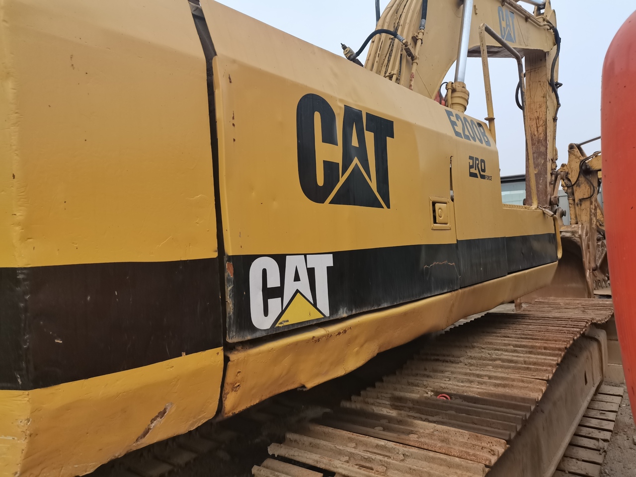 CATERPILLAR E200 - Escavadora de rastos: foto 4 CATERPILLAR E200 - Escavadora de rastos: foto 4