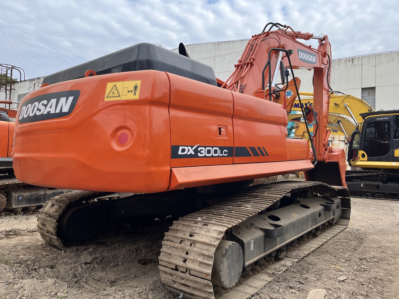 DOOSAN DX300 - Escavadora de rastos: foto 3 DOOSAN DX300 - Escavadora de rastos: foto 3