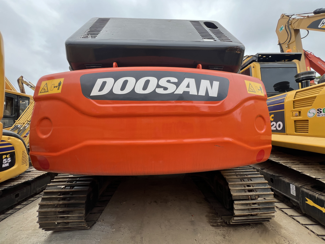 DOOSAN DX300 LC-7 - Escavadora de rastos: foto 2 DOOSAN DX300 LC-7 - Escavadora de rastos: foto 2