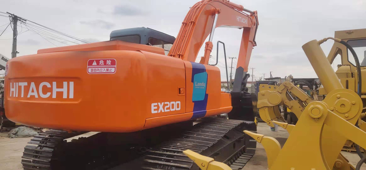 HITACHI EX200-2 - Escavadora de rastos: foto 2 HITACHI EX200-2 - Escavadora de rastos: foto 2