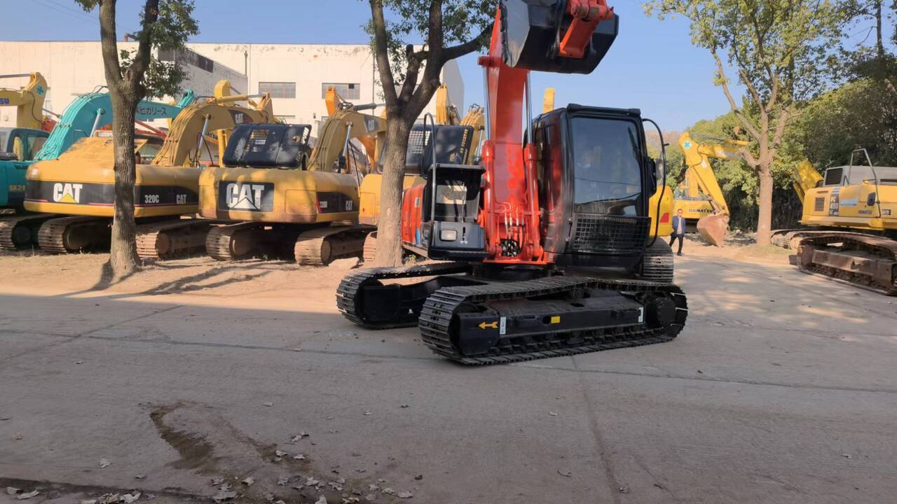 HITACHI ZX120 - Escavadora de rastos: foto 1 HITACHI ZX120 - Escavadora de rastos: foto 1