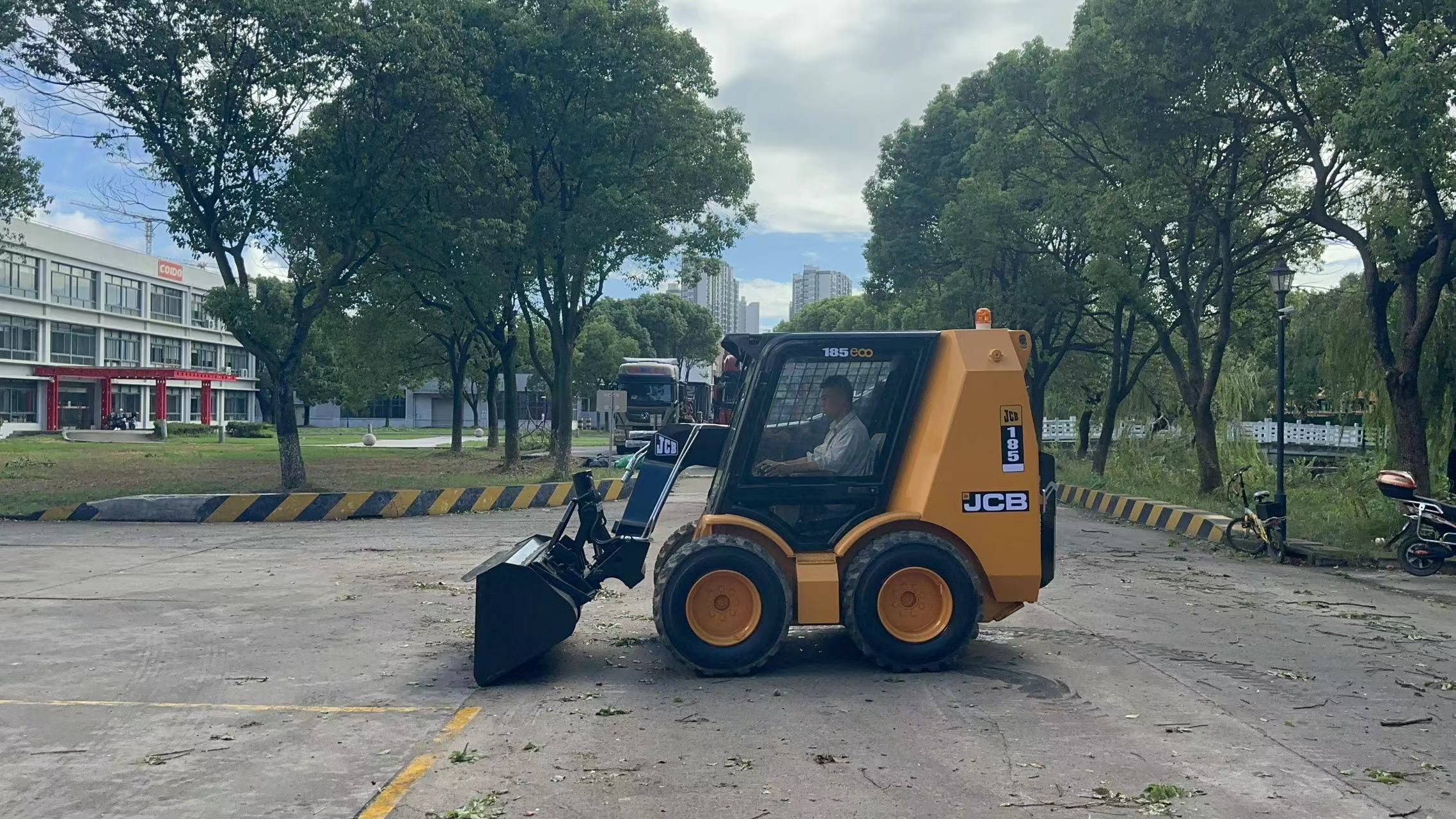 JCB 185 eco - Mini pá carregadora: foto 3 JCB 185 eco - Mini pá carregadora: foto 3