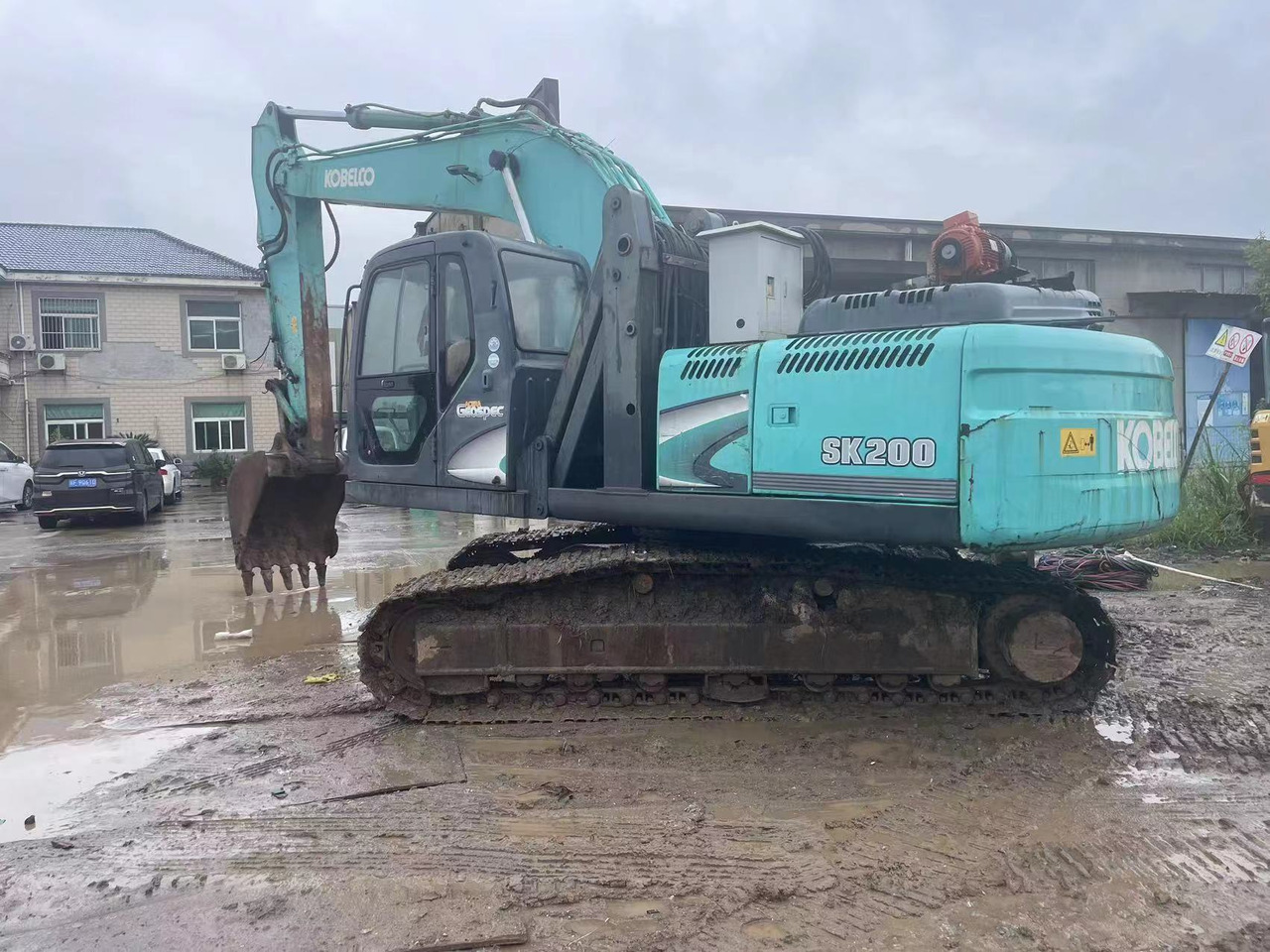 KOBELCO SK200-8 - Escavadora de rastos: foto 4 KOBELCO SK200-8 - Escavadora de rastos: foto 4