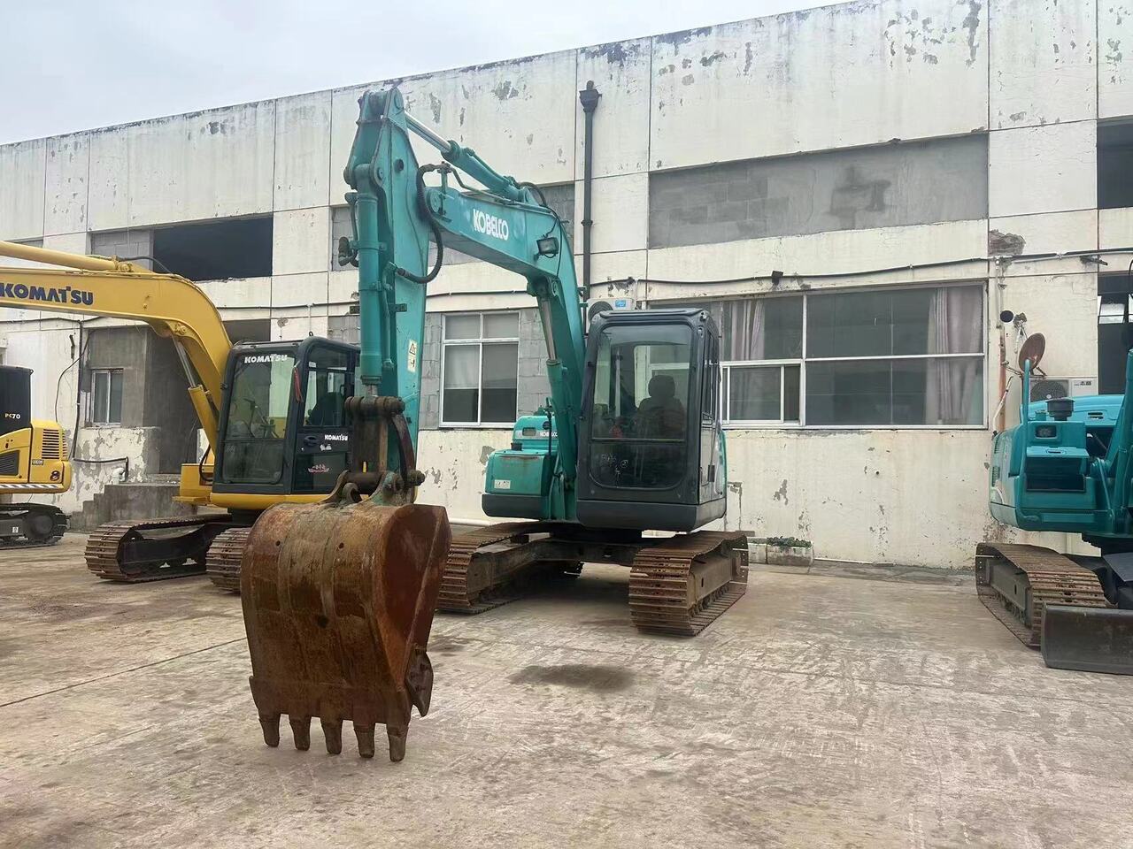 KOBELCO SK75 - Mini escavadeira: foto 5 KOBELCO SK75 - Mini escavadeira: foto 5