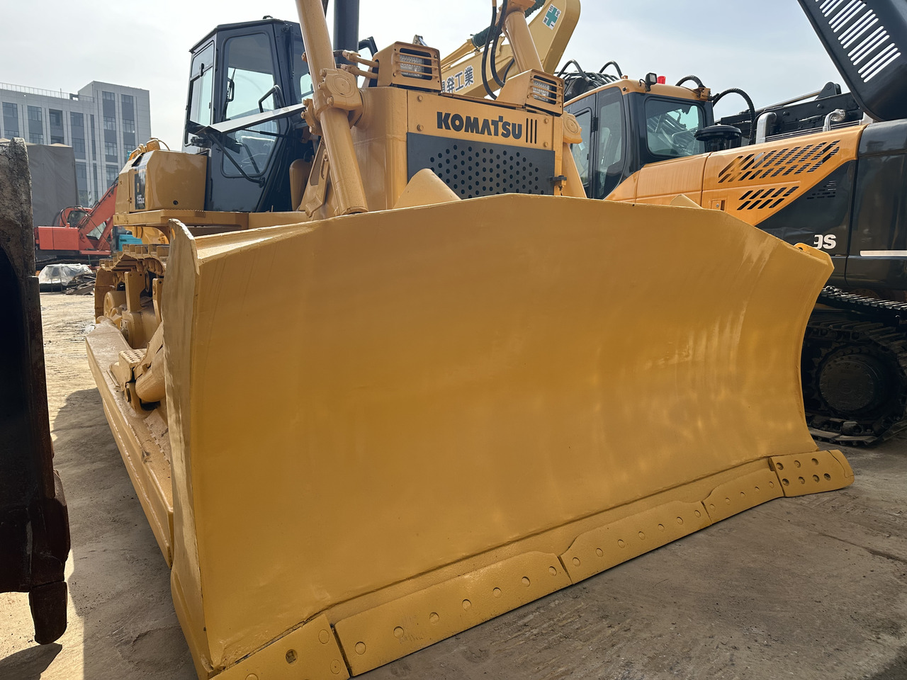 KOMATSU D155A-2 - Buldôzer: foto 3 KOMATSU D155A-2 - Buldôzer: foto 3