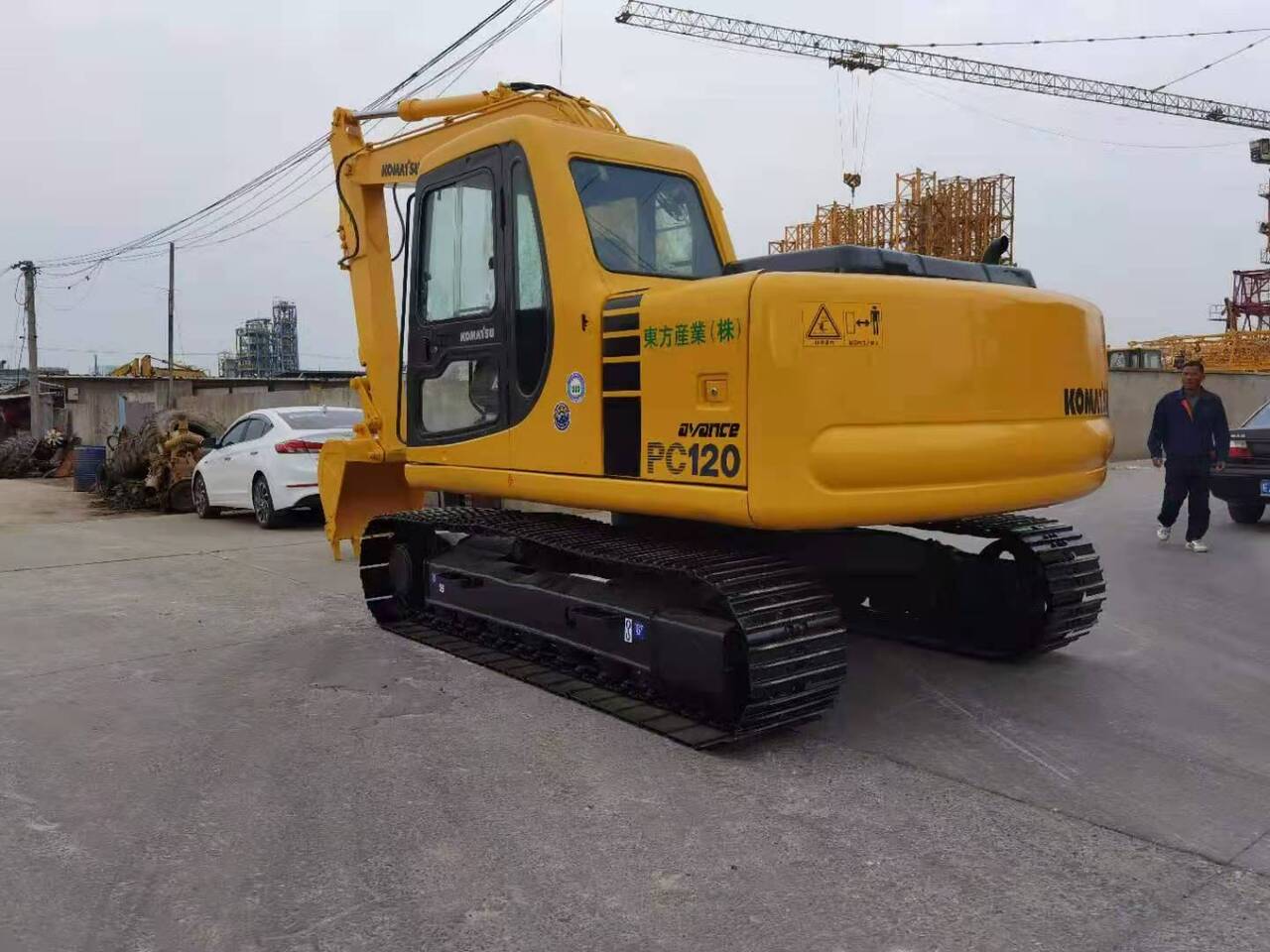 KOMATSU PC120-6 - Escavadora de rastos: foto 3 KOMATSU PC120-6 - Escavadora de rastos: foto 3