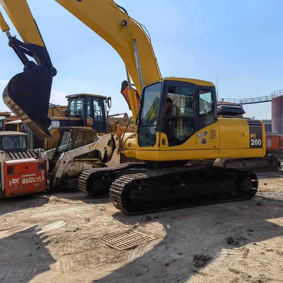 KOMATSU PC200-7 - Escavadora de rastos: foto 2 KOMATSU PC200-7 - Escavadora de rastos: foto 2