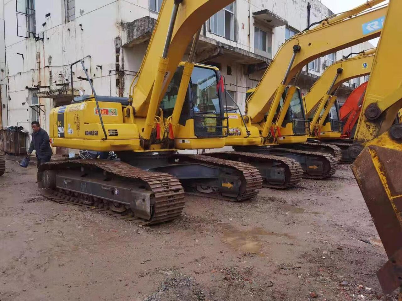 KOMATSU PC200-7 - Escavadora de rastos: foto 4 KOMATSU PC200-7 - Escavadora de rastos: foto 4