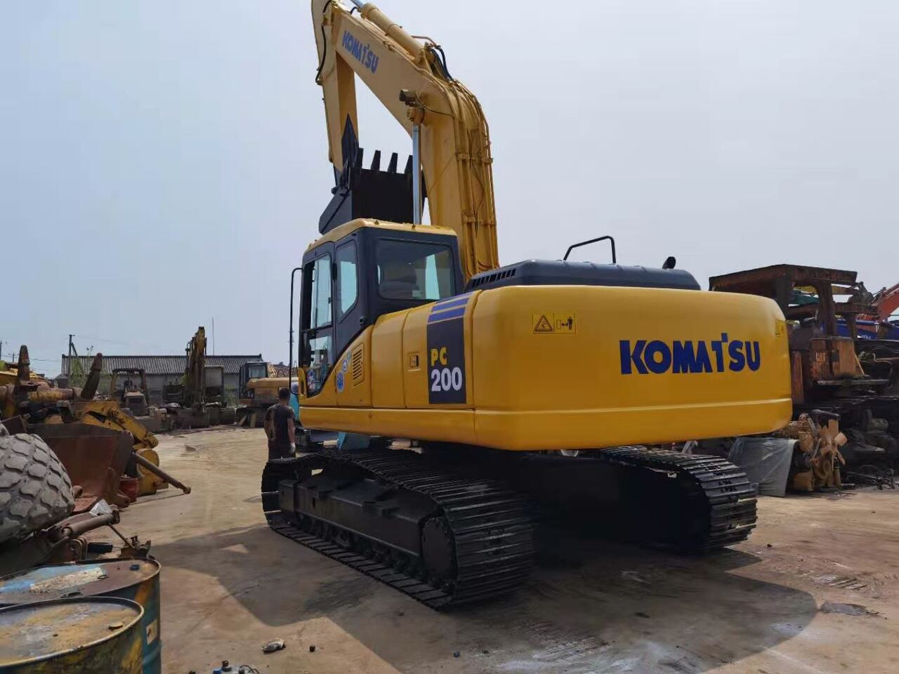 KOMATSU PC200 - Escavadora de rastos: foto 3 KOMATSU PC200 - Escavadora de rastos: foto 3