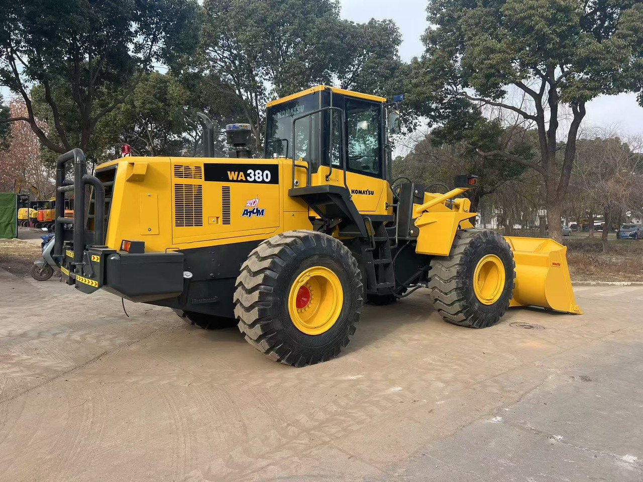 KOMATSU WA380-6 - Pá carregadora de rodas: foto 1 KOMATSU WA380-6 - Pá carregadora de rodas: foto 1