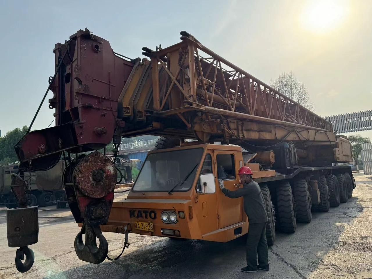 LIEBHERR - Grua móvel: foto 2 LIEBHERR - Grua móvel: foto 2